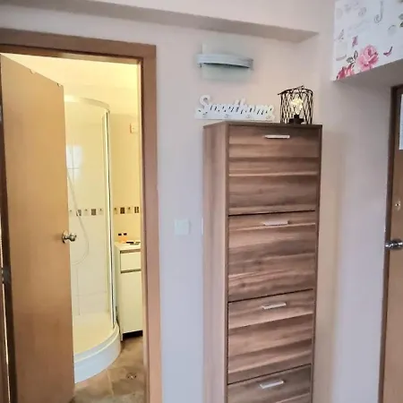 Cozy 1 Bed With Sea View & Pool Lägenhet Varna