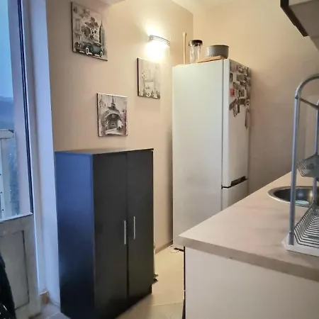 Apartment Cozy 1 Bed With Sea View & Pool